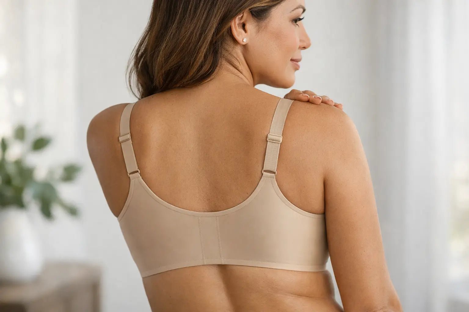What Is a Back Smoothing Bra? - Shapeez