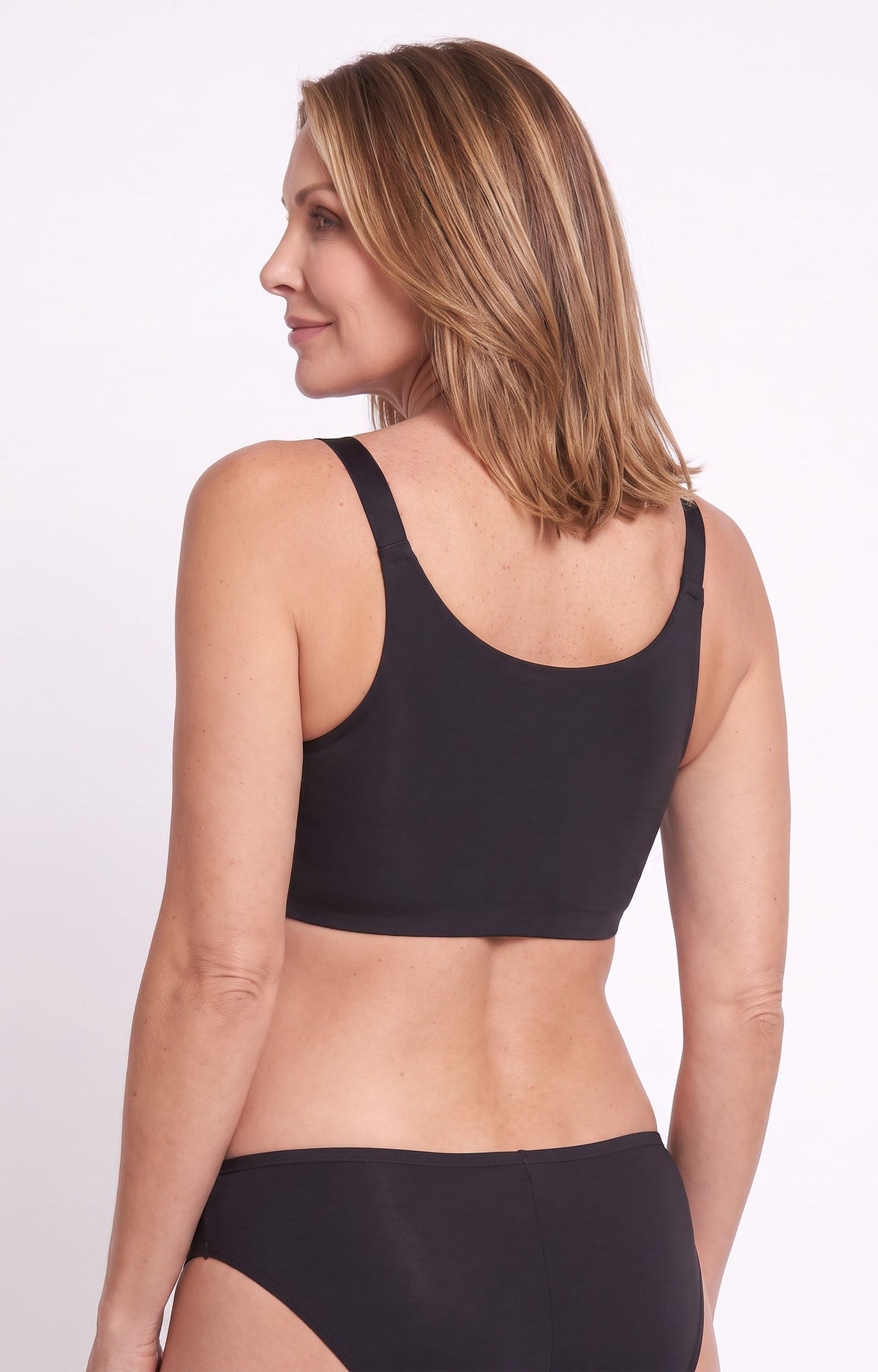 Tankee Short Full Coverage T-Shirt Bra with Underwire - Shapeez